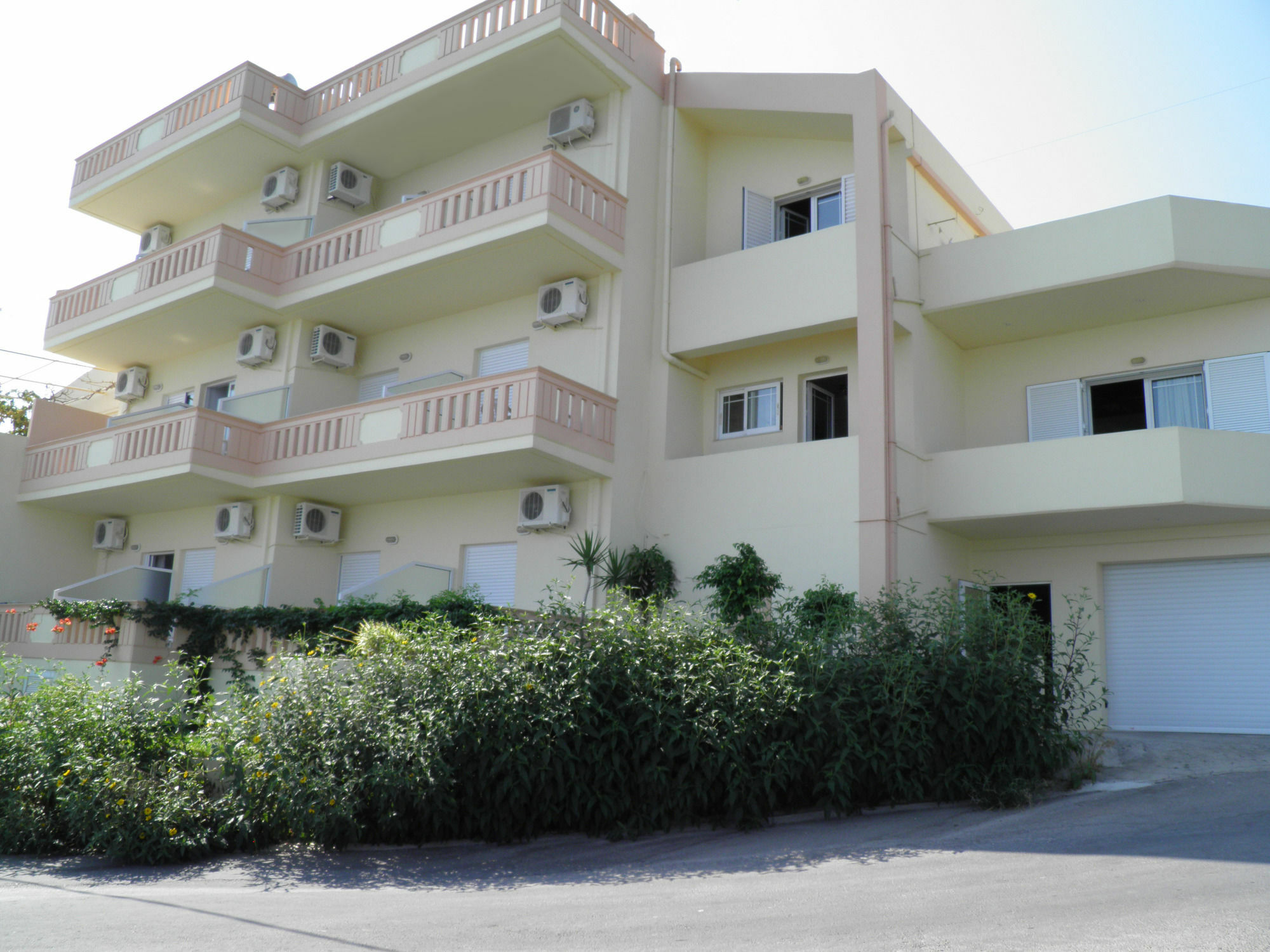 Christi Apartments Kalyves Exterior photo